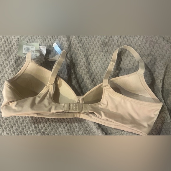 Beauty by Bali Womens Bra Size 36C Nude Wirefree Bra Full Coverage Convertible - Picture 2 of 4